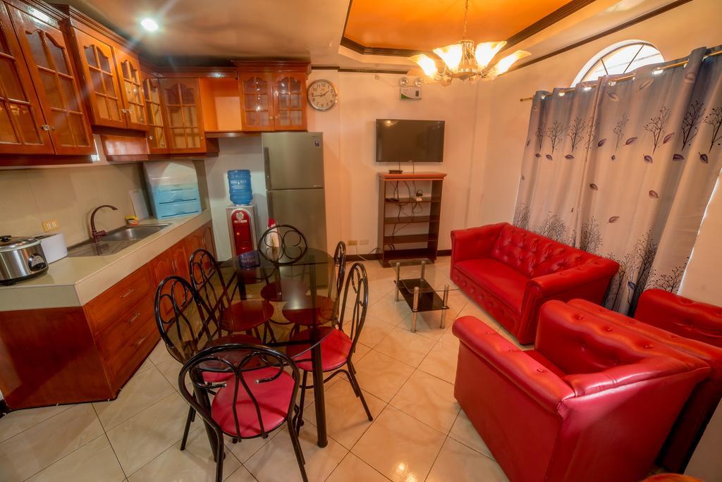 Jenjen'S House Rental 麦克坦 外观 照片
