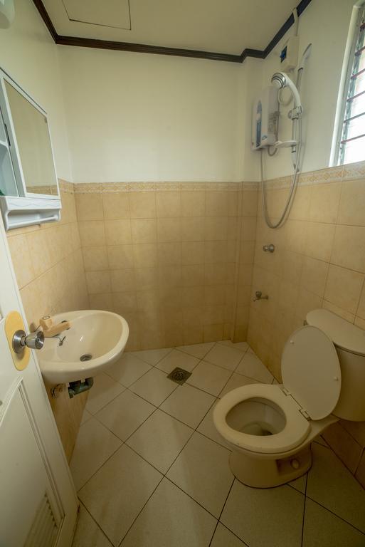 Jenjen'S House Rental 麦克坦 外观 照片