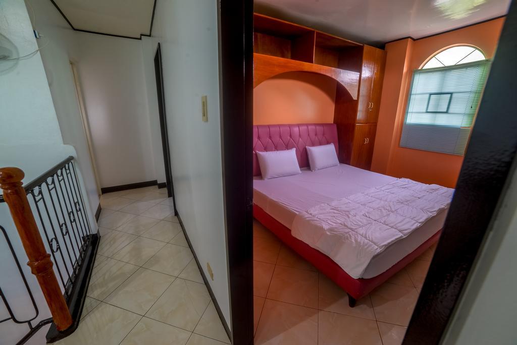 Jenjen'S House Rental 麦克坦 外观 照片